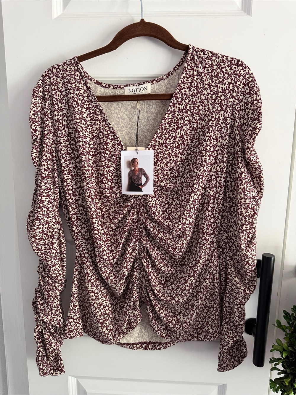 Nation Los Angeles burgundy Floral Ruched V-Neck Long Sleeve Top XL